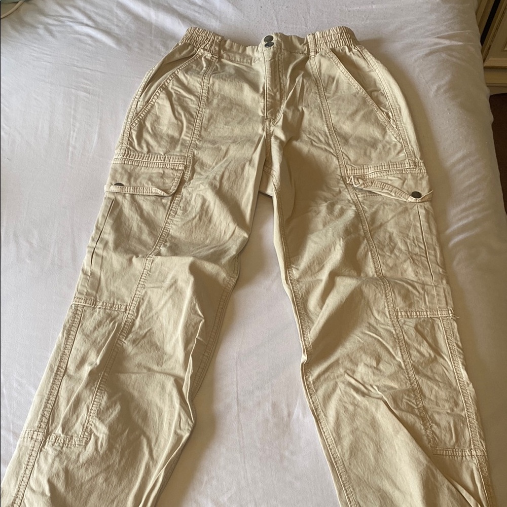 Women’s Tan Cargo Pants